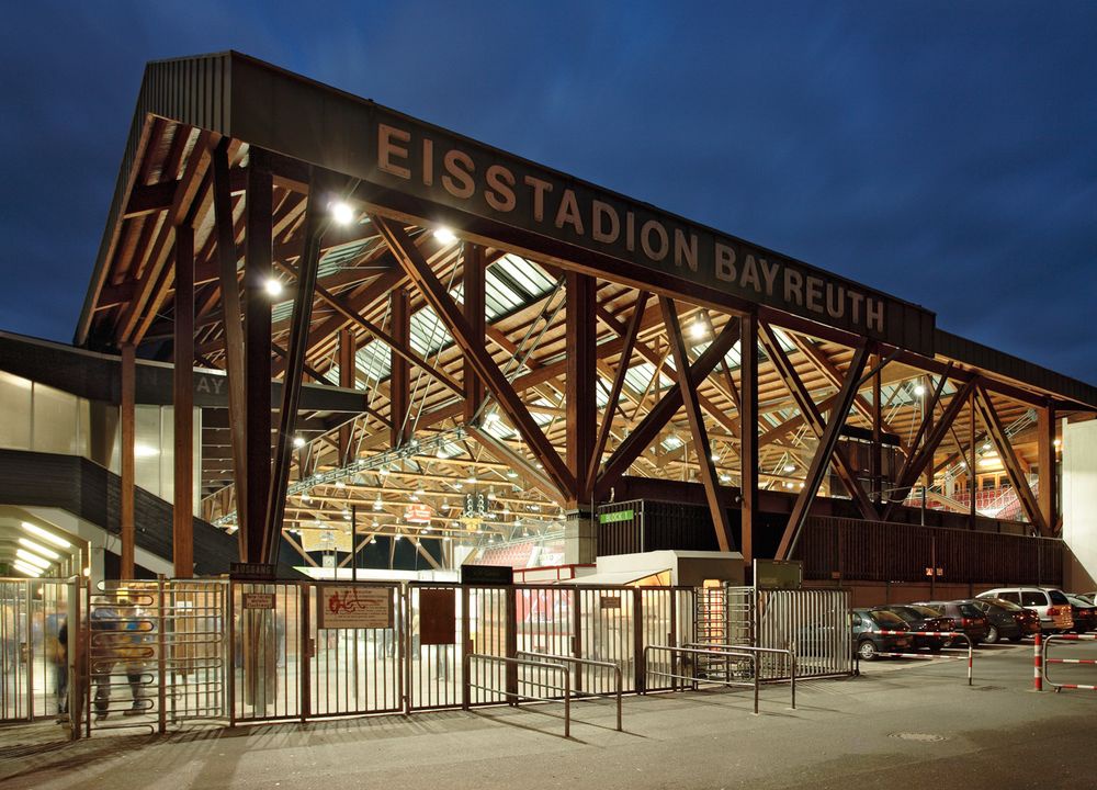 Eisstadion Bayreuth - Kunsteisstadion Bayreuth in der ErlebnisRegion Fichtelgebirge