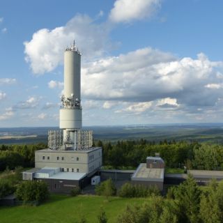 Ehemaliger Bundeswehrturm auf dem Kornberg - Aussichtsturm Schönburgwarte auf dem Großen Kornberg in der ErlebnisRegion Fichtelgebirge