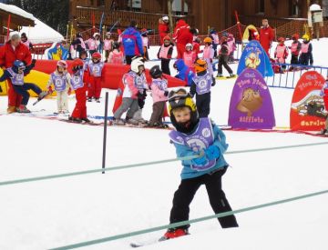 Skischulen - Snowboard & Skischule Berg und Ton